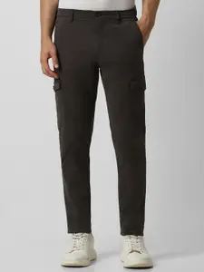 Van Heusen Sport Men Mid Rise Slim Fit Plain Cotton Cargos Trousers