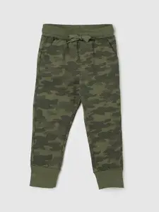 max Boys Camouflage Printed Pure Cotton Mid-Rise Joggers