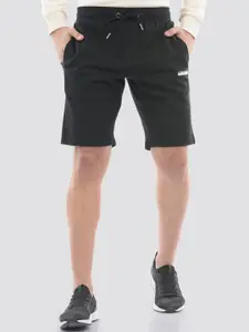 LONDON FOG Men Mid-Rise Regular Shorts