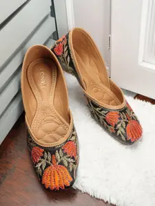 ICONICS Embellished Ethnic Mojaris