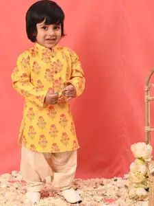 VASTRAMAY Boys Floral Printed Gotta Patti Mandarin Collar Kurta With Patiala