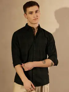 DENNISON Spread Collar Smart Checked Casual Shirt