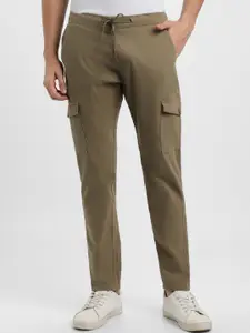 Dennis Lingo Men Tapered Fit Cargos Trousers