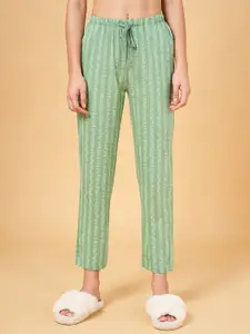 Dreamz by Pantaloons Women Striped Straight Cotton Lounge Pants