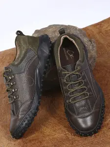 Buckaroo Men Textured Leather Trekking Shoes