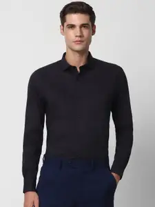 Peter England Slim Fit Spread Collar Casual Shirt