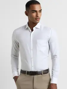 Peter England Elite Slim Fit Spread Collar Cotton Formal Shirt