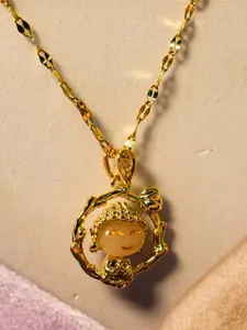 SALTY Gold-Plated Pendant With Chain