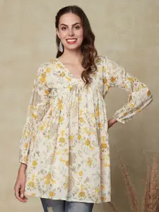 FASHOR Off White & Yellow Ethnic Motifs Printed V-Neck Pure Cotton Pleated A-Line Kurti