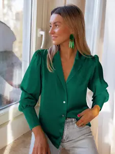 StyleCast Green Cuban Collar Cuffed Sleeves Casual Shirt