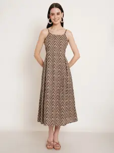 COTLAND FASHION Chevron Printed Shoulder Straps Pleated A-Line Midi Dress