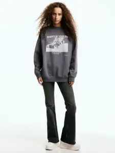 H&M Oversized Motif-Detail Sweatshirt