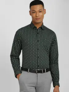 Allen Solly Slim Fit Opaque Ethnic Motifs Printed Cotton Formal Shirt