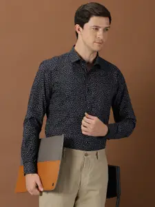 INVICTUS Men Navy Blue Original Floral Opaque Printed Formal Shirt