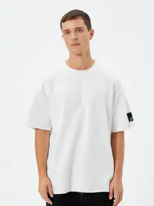 Koton Men V-Neck Drop-Shoulder Sleeves Pockets T-shirt