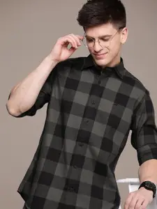 Nautica Men Pure Cotton Classic Fit Checked Casual Shirt