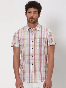 Mufti Slim Fit Tatan Checks Pure Cotton Casual Shirt