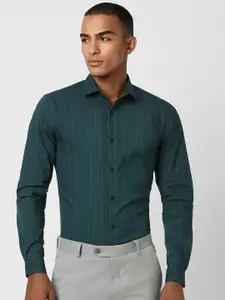 Peter England Slim Fit Vertical Striped Spread Collar Formal Shirt