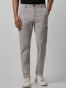 Van Heusen Sport Men Mid Rise Slim Fit Plain Cotton Cargos Trousers