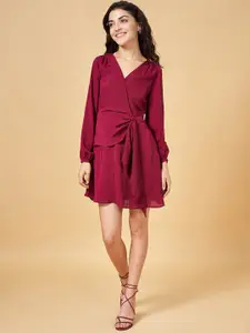 People Burgundy V-Neck Puff Sleeves Gathered Detailed Fit & Flare Dress