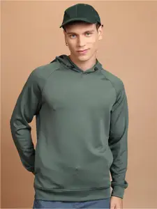 HIGHLANDER Hooded Pullover Sweatshirt