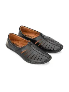 Vellinto Men Hustle Lightweight Mojaris With Laser Cuts