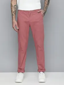 Levis Men 511 Slim Fit Solid Low-Rise Chinos