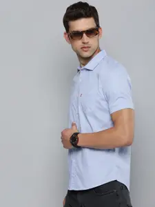 Levis Pure Cotton Solid Slim Fit Opaque Casual Shirt