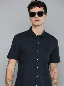 Levis Pure Cotton Slim Fit Opaque Casual Shirt
