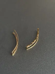 ISHKAARA Gold-Plated Contemporary Climber Ear Cuff Earrings