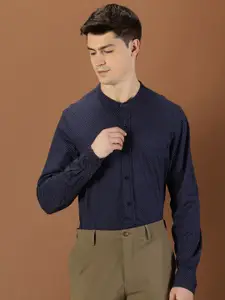 INVICTUS Original Slim Fit Micro Ditsy Printed Band Collar Knitted Weave Formal Shirt