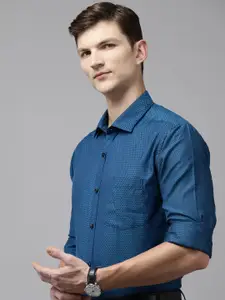 Park Avenue Men Slim Fit Formal Shirt