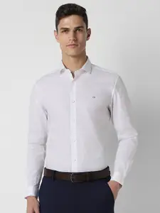 Peter England Slim Fit Checked Formal Shirt