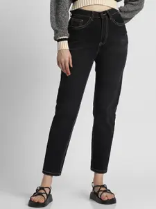 FOREVER 21 Women Mom Fit Mid Rise Stretchable Jeans
