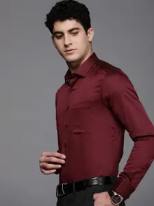 Louis Philippe Solid Slim Fit Formal Shirt