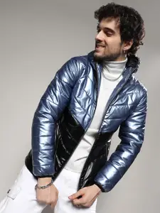 Campus Sutra Blue Colourblocked Hooded Windcheater Puffer Jacket