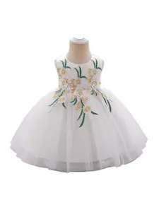 StyleCast White & Green Floral Print Applique Fit & Flare Dress