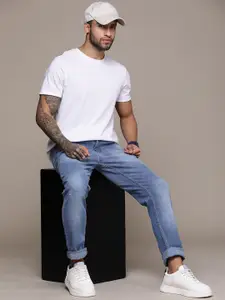The Roadster Lifestyle Co. Men Slim Fit Light Fade Stretchable Jeans