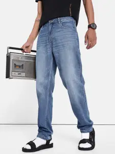 The Roadster Lifestyle Co. Men Pure Cotton Relaxed Fit Light Fade Stretchable Jeans