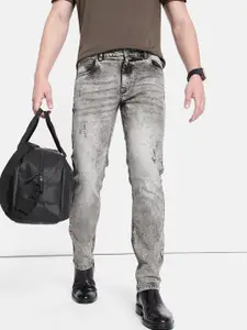 The Roadster Lifestyle Co. Men Slim Fit Low Distress Heavy Fade Stretchable Jeans