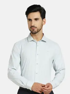 Blackberrys Vertical Striped India Slim Fit Twill Casual Shirt