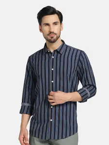 Blackberrys Vertical Striped India Slim Fit Twill Cotton Casual Shirt