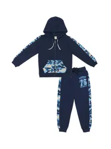 Clothe Funn Boys Camouflage Printed Hooded Cotton Tracksuit