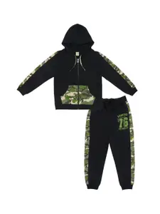 Clothe Funn Boys Camouflage Printed Hooded Zip-Up Tracksuits