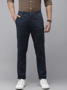 U.S. Polo Assn. Men Textured Slim Fit Mid-Rise Chinos Trousers