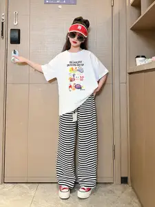 StyleCast Girls White Printed Pure Cotton T-shirt with Pyjamas