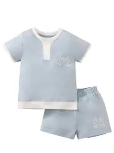 StyleCast Boys Grey Pure Cotton T-shirt with Shorts