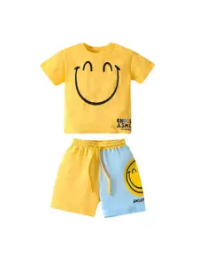 StyleCast Boys Yellow Printed Pure Cotton T-shirt With Shorts