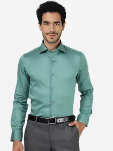 WYRE Slim Fit Cutaway Collar Pure Cotton Formal Shirt