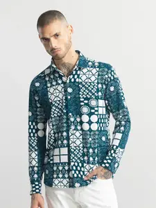 Snitch Teal Blue Classic Slim Fit Geometric Printed Cotton Casual Shirt